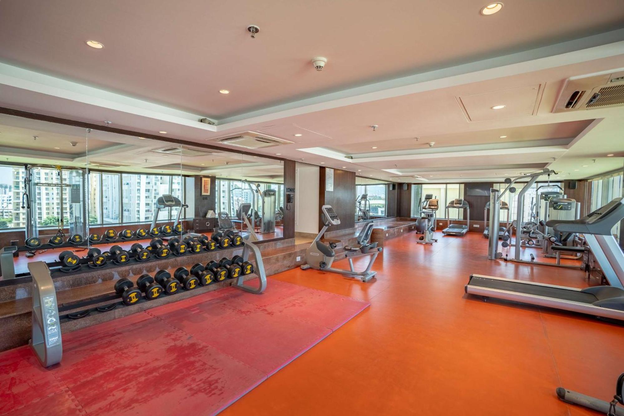 Radisson Blu Pune Hinjawadi Pimpri-Chinchwad Exterior foto